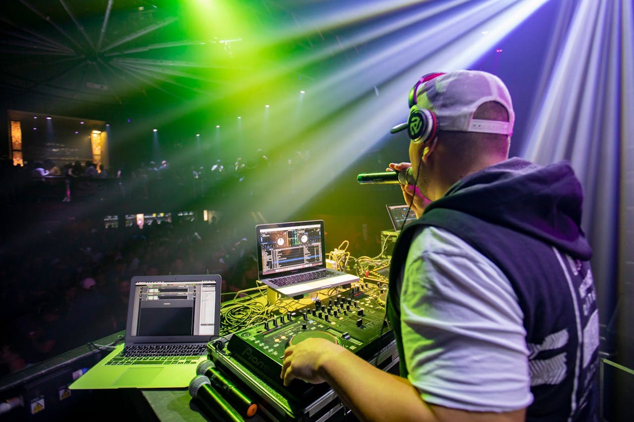 Live party performance