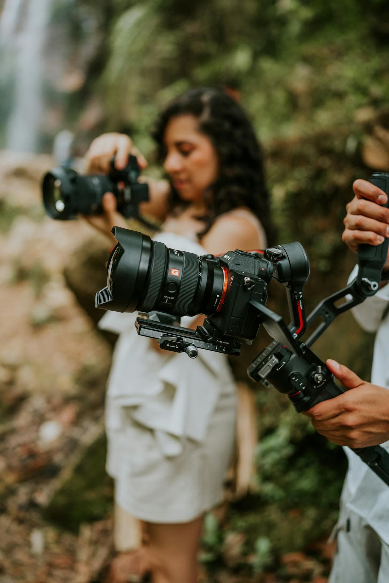 Wedding photographer setting up